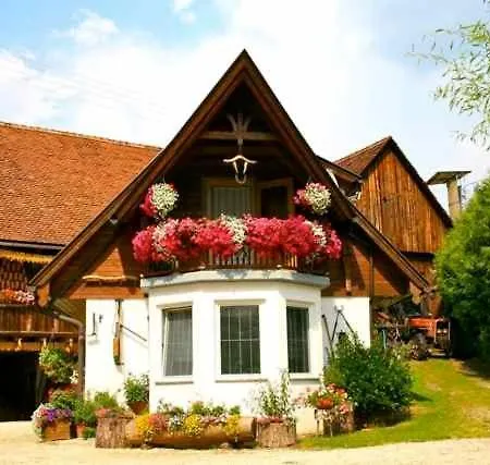 Schmiedbauerhof Farm stay Sankt Margarethen im Lavanttal